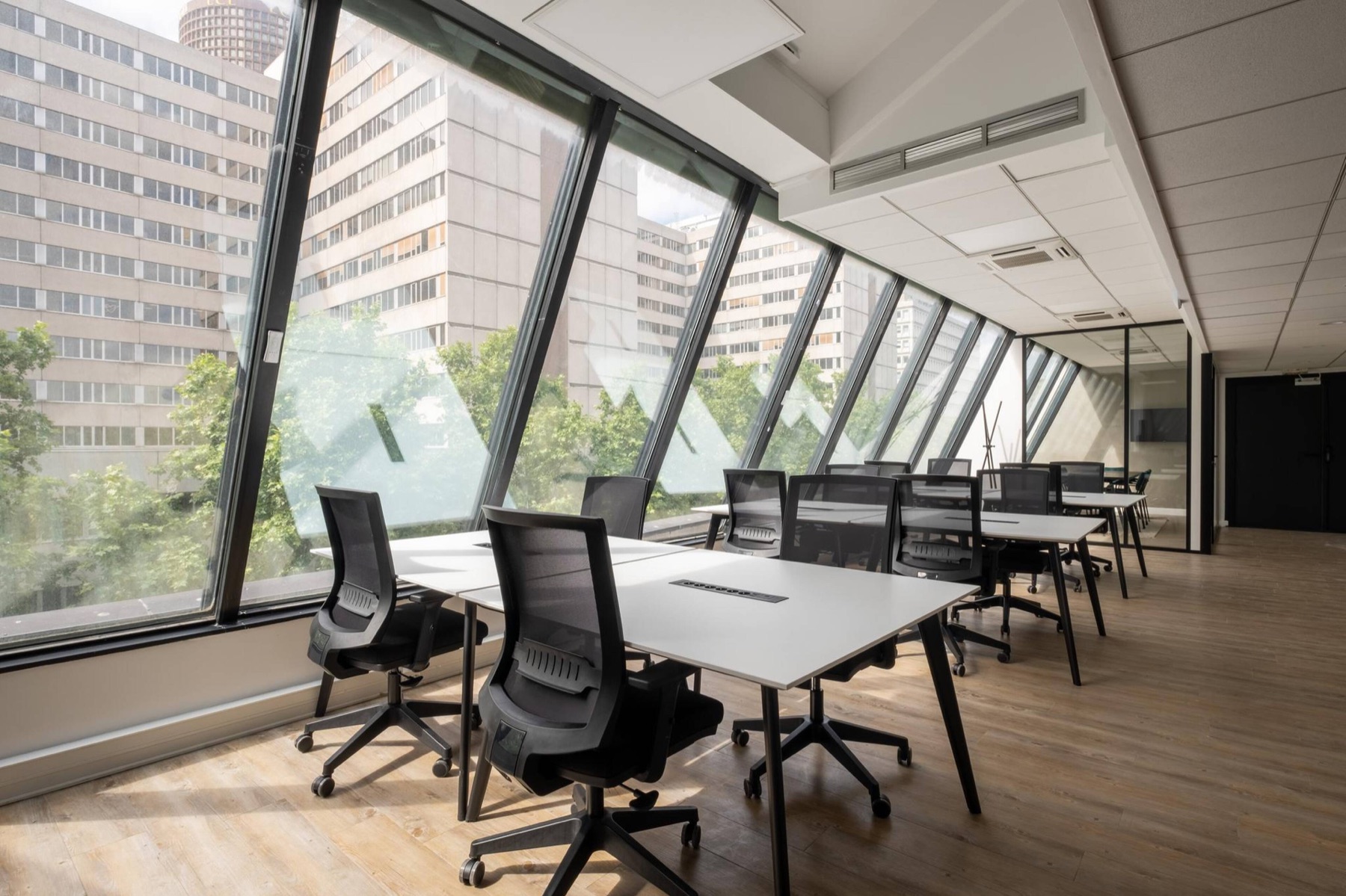 Photographie intérieure de bureaux commerciaux pour entreprise à Lyon