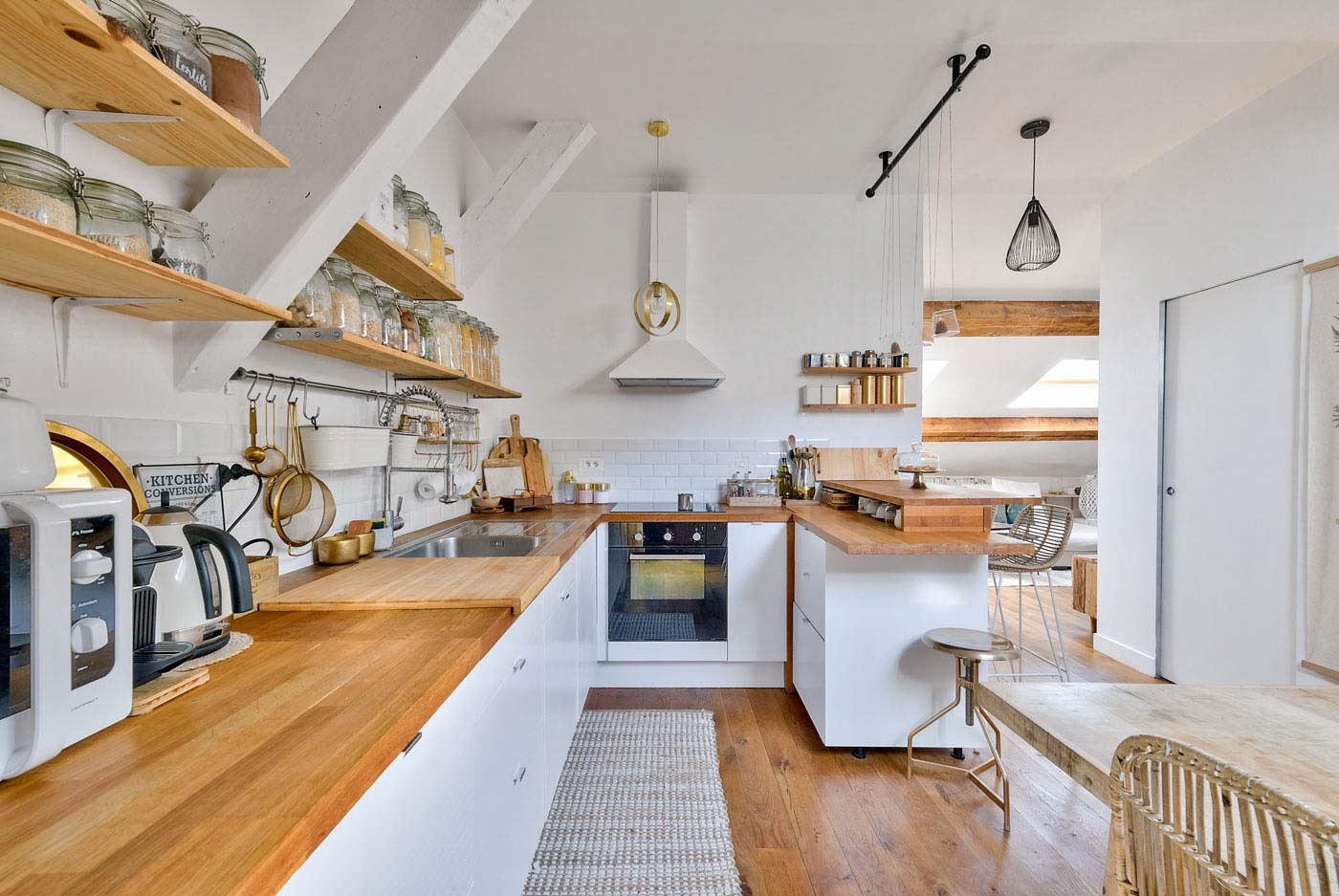 Photographie immobilière d'un intérieur professionnel à Lyon